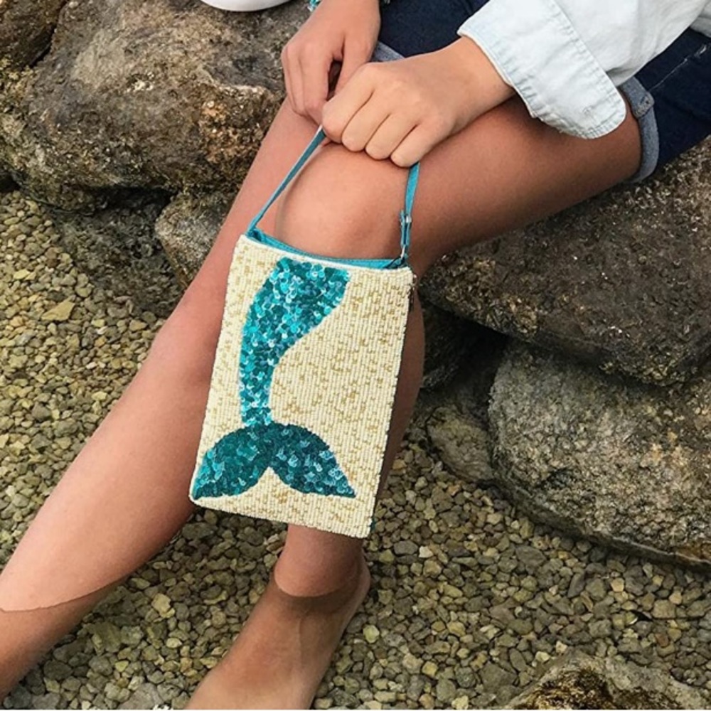 Bolso club con cuentas: cola de sirena